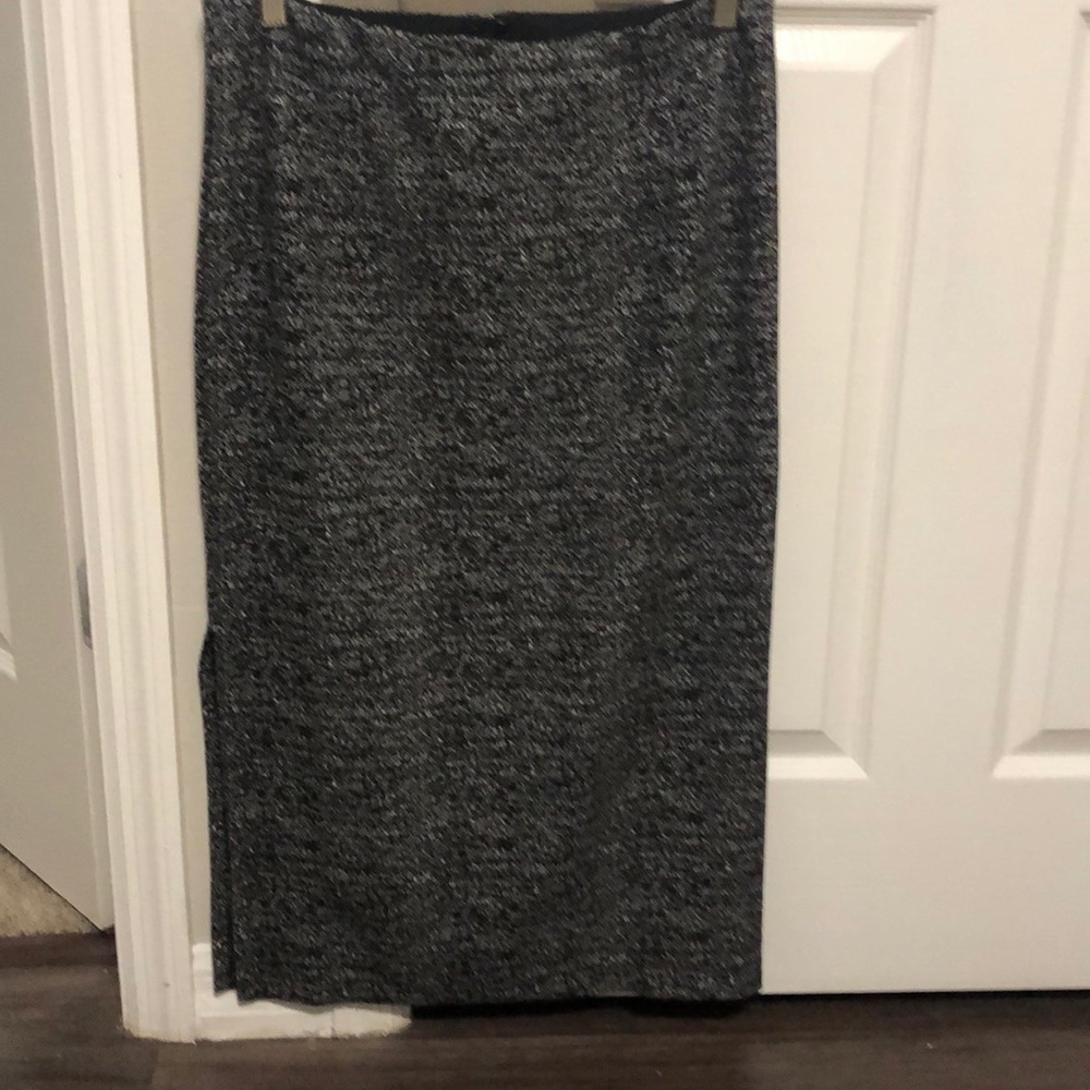 Tahari pencil skirt brand new